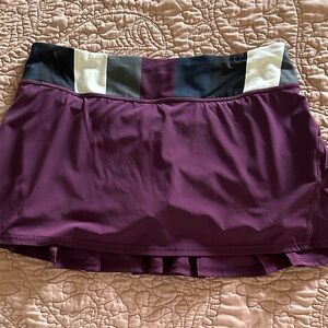 Lululemon Women's Purple and Black Skirt Size 8 pleated back